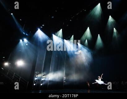 AP REVIEW OF THE YEAR 2020 - photos PRÉFÉRÉES DES photographes PA photo du fichier daté du 21/10/20 d'une ballerine lors d'une répétition de robe au Leeds Playhouse, avant les premières représentations live de Northern Ballet en plus de sept mois. Sélectionné par le photographe de Pennsylvanie Danny Lawson comme photo préférée de l'année. Banque D'Images