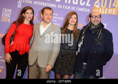 Dany Boon et sa femme Yael, Alice Pol et Kad Merad lors de la cérémonie d'ouverture du 17e Festival du film de comédie de l'Alpe d'Huez, qui s'est tenue à l'Alpe d'Huez, en France, le 15 janvier 2014. Photo de Nicolas Briquet/ABACAPRESS.COM Banque D'Images