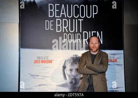 Joss Whedon assiste à la première "Beaucoup de brut pour Rien" (beaucoup d'ADO à propos de rien) qui s'est tenue à l'UGC Normandie, à Paris, en France, le 21 janvier 2014. Photo d'Aurore Marechal/ABACAPRESS.COM Banque D'Images