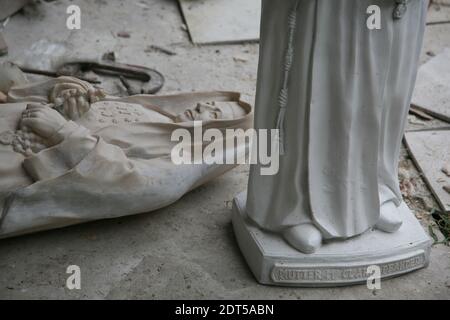 Tangerang, Indonésie. 21 décembre 2020. Statues spirituelles dans Algon Collection atelier, Serpong, Tangerang, Sud, Banten. La demande de commandes pour des statues spirituelles en résine de fibre au milieu de la pandémie de Covid-19 a doublé, passant des jours normaux jusqu'aux célébrations du jour de Noël. (Photo de Kuncoro Widyo Rumpoko/Pacific Press) crédit: Pacific Press Media production Corp./Alay Live News Banque D'Images