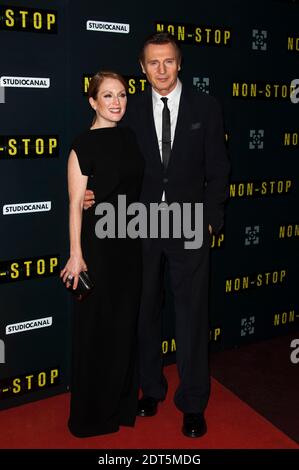 Julianne Moore et Liam Neeson participant à la première française du film 'NON STOP' qui s'est tenu au Gaumont Opera Cinema à Paris, France, le 27 2014 janvier. Photo de Nicolas Genin/ABACAPRESS.COM Banque D'Images