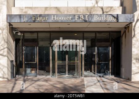 Signe du Federal Bureau of investigation (FBI) au-dessus de l'entrée de leur siège social à Washington, Banque D'Images