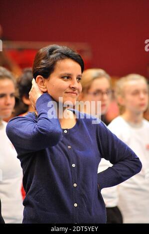 Ministre des droits de la femme et porte-parole du gouvernement Najat Vallaud Belkacem lors d'un premier match à l'Open GDF SUEZ au Stade de Coubertin, Paris, le 31 janvier 2014. Photo de Thierry Plessis/ABACAPRESS.COM Banque D'Images