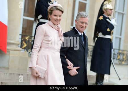 Le président français François Hollande reçoit le roi Philippe et la reine Mathilde de Belgique à l'Elysée Palace à Paris, France, le 6 février 2014. Photo de Nicolas Briquet/ABACAPRESS.COM Banque D'Images