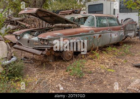 Liquidation d'un chantier automobile d'Albuquerque, Nouveau-Mexique Banque D'Images
