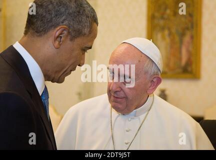 Le pape François rencontre le président américain Barack Obama dans la bibliothèque privée du souverain pontife au Vatican le 27 mars 2014. Photo par ABACAPRESS.COM Banque D'Images