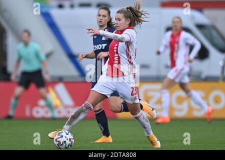 AMSTERDAM, PAYS-BAS - DÉCEMBRE 20: Victoria Pelova d'Ajax pendant le match des femmes néerlandaises Eredivisie entre Ajax et VV Alkmaar à de Toekomst sur de Banque D'Images