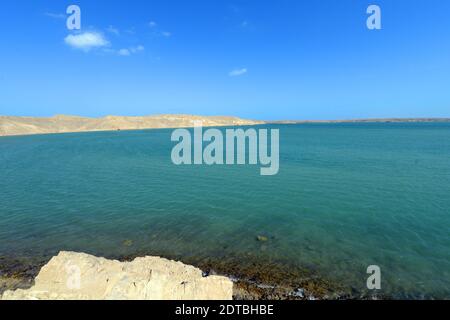 L'entrée géante de Khor Garami près de Ras Al HADD en Oman. Banque D'Images