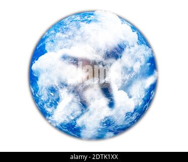 Planète Terre avec un concept de formation de nuages en forme de plan arrière-plan blanc Banque D'Images