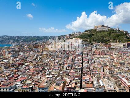 Vue aérienne de la Certosa di San Martino (Chartreuse de Saint-Martin), Naples, Campanie, Italie Banque D'Images