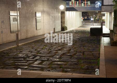 Vieille rue portuaire romaine près de la cathédrale, Cologne, Allemagne. alte roemische Hafenstrasse nahe Dom, Koeln, Allemagne. Banque D'Images