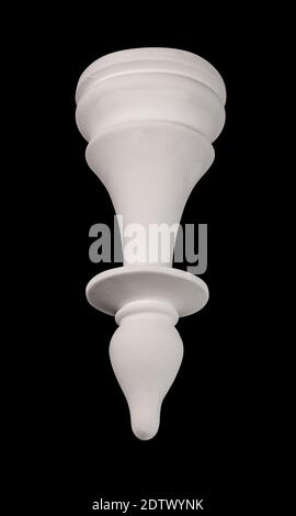 pièce d'échecs en plâtre blanc sur fond blanc Banque D'Images