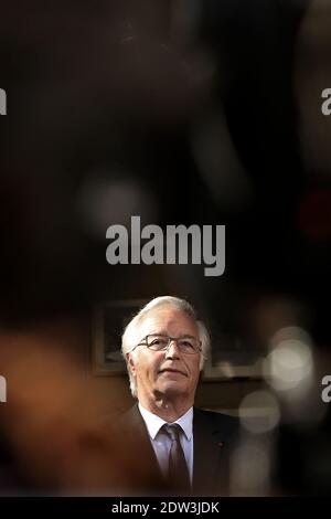 Le nouveau ministre français du travail, François Rebsamen, est photographié lors d'une cérémonie de passation de pouvoir au ministère de Paris, en France, le 3 avril 2014. Photo de Stephane Lemouton/ABACAPRESS.COM Banque D'Images