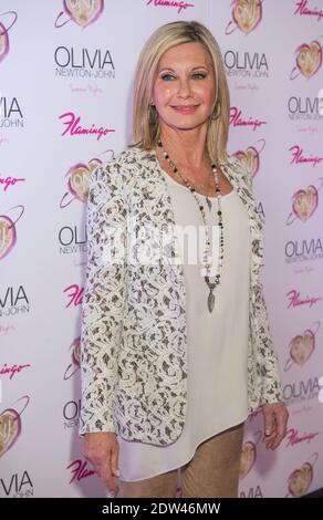 LAS VEGAS, NV - 11 AVRIL : l'artiste Olivia Newton-John assiste à l'ouverture officielle de son spectacle de résidence Summer Nights à Flamingo à Las Vegas, NV, USA, le 11 avril 2014. Photo de Kobby Dagan/ABACAPRESS.COM Banque D'Images