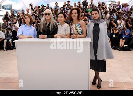 Sofia Coppola, Do-Yeon Jeon, Présidente du jury Jane Campion, Carole bouquet, Leila Hatami posant lors de la séance photo du jury au Palais des Festivals de Cannes, le 14 mai 2014 dans le cadre du 67e Festival du film de Cannes. Photo de Lionel Hahn/ABACAPRESS.COM Banque D'Images