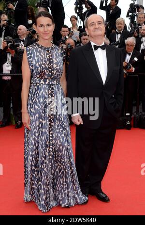 La ministre de la Culture Aurelie Filippetti et Pierre Lescure arrivent sur le tapis rouge de Grace de Monaco lors de la cérémonie de projection et d'ouverture qui s'est tenue au Palais des Festivals à Cannes, en France, le 14 mai 2014 dans le cadre du 67ème Festival de Cannes. Photo de Lionel Hahn/ABACAPRESS.COM Banque D'Images