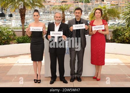 Directeur Nuri Bilge Ceylan, Melisa Soezen, Haluk Bilginer, Demet Akbag posant au photocall pour le film Winter Sleep présenté en compétition au 67e Festival de Cannes, France, le 16 mai 2014. Photo d'Aurore Marechal/ABACAPRESS.COM Banque D'Images