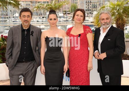 Directeur Nuri Bilge Ceylan, Melisa Soezen, Haluk Bilginer, Demet Akbag posant au photocall pour le film Winter Sleep présenté en compétition au 67e Festival de Cannes, France, le 16 mai 2014. Photo d'Aurore Marechal/ABACAPRESS.COM Banque D'Images