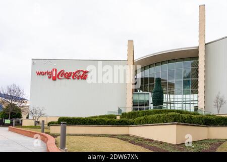Atlanta, Géorgie, États-Unis - 17 janvier 2020 : vue extérieure de World of Coca-Cola à Atlanta, Géorgie, États-Unis. Banque D'Images
