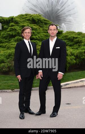 Jeremy Gilley, fondateur de l'organisation à but non lucratif « Peace One Day » et Jude Law participent au « Peace One Day Monaco Gala » qui s'est tenu dans la salle des Etoiles au Sporting Monte-Carlo à Monte-Carlo, Monaco, le 22 mai 2014. L’événement caritatif bénéficie aux travaux d’éducation de Peace One Day en République démocratique du Congo et dans la région des Grands Lacs en Afrique. Photo de Nicolas Gouhier/ABACAPRESS.COM Banque D'Images