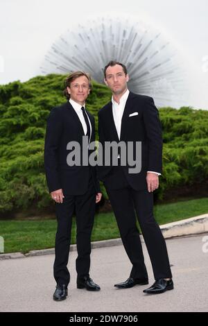 Jeremy Gilley, fondateur de l'organisation à but non lucratif « Peace One Day » et Jude Law participent au « Peace One Day Monaco Gala » qui s'est tenu dans la salle des Etoiles au Sporting Monte-Carlo à Monte-Carlo, Monaco, le 22 mai 2014. L’événement caritatif bénéficie aux travaux d’éducation de Peace One Day en République démocratique du Congo et dans la région des Grands Lacs en Afrique. Photo de Nicolas Gouhier/ABACAPRESS.COM Banque D'Images