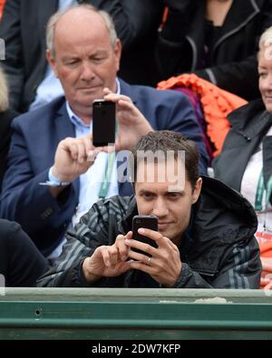 Fabien Marsaud (Grand corps Malade) regardant un match lors de la première partie de l'Open de tennis français à l'arène Roland Garros à Paris, France, le 26 mai 2014. Photo de Laurent Zabulon/ABACAPRESS.COM Banque D'Images