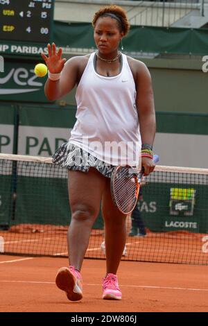 Taylor Townsend aux États-Unis jouant au troisième tour de l'Open de tennis français 2014 au stade Roland-Garros, Paris, France, le 30 mai 2014. Photo de Henri Szwarc/ABACAPRESS.COM Banque D'Images