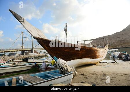 Le chantier naval de Dhow à sur, Oman. Banque D'Images