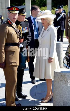 Camilla, duchesse de Cornwall assiste à la cérémonie binationale France-Royaume-Uni au cimetière des graves de guerre du Commonwealth à Bayeux, dans le cadre des cérémonies officielles à l'occasion du 70e anniversaire du D-Day, le 6 juin 2014, en Normandie, en France. Photo de Abd Rabbo-Bernard-Gouhier-Mousse/ABACAPRESS.COM Banque D'Images