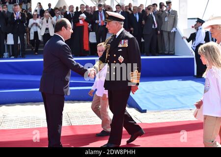 Le président français François Hollande, le prince Charles, le prince de Galles et Camilla, la duchesse de Cornouailles assistent à la cérémonie internationale à Sword Beach à Ouistreham, dans le cadre des cérémonies officielles à l'occasion du 70e anniversaire du D-Day, le 6 juin 2014, en Normandie, en France. Photo de Abd Rabbo-Bernard-Gouhier-Mousse/ABACAPRESS.COM Banque D'Images