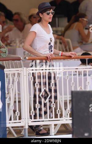 Marion Cotillard participe au International Cannes Jumping Longines Champion Tour 2014, à Cannes, France, le 13 juin 2014. Photo de Thierry Orban/ABACAPRESS.COM Banque D'Images