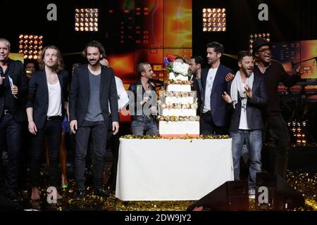 Julien Dore, Calogero, Emmanuel Moire, Christophe Mae et Yannick Noah se sont déroulés en direct lors de l'anniversaire du RFM qui s'est tenu aux Folies Bergères à Paris, en France, le 16 juin 2013. Photo de Jerome Domine/ABACAPRESS.COM Banque D'Images