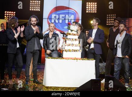 Julien Dore, Calogero, Emmanuel Moire, Christophe Mae et Yannick Noah se sont déroulés en direct lors de l'anniversaire du RFM qui s'est tenu aux Folies Bergères à Paris, en France, le 16 juin 2013. Photo de Jerome Domine/ABACAPRESS.COM Banque D'Images