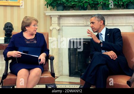 Le président Barack Obama rencontre le président chilien Michelle Bachelet dans le bureau ovale de la Maison Blanche à Washington, DC, Etats-Unis, le 30,2014 juin. Photo de Dennis Brack/Pool/ABACAPRESS.COM Banque D'Images