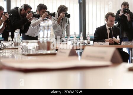 Emmanuel Macron, ministre français de l'Economie, reçoit les chefs du renouveau industriel au ministère de l'Economie, à Paris, le 12 septembre 2014. Photo de Stephane Lemouton/ABACAPRESS.COM Banque D'Images