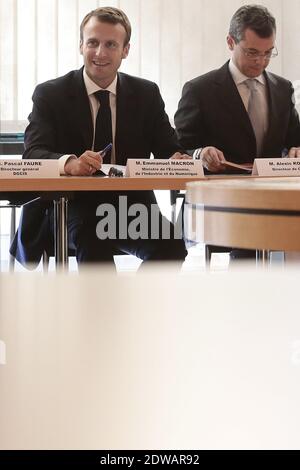 Emmanuel Macron, ministre français de l'Economie, reçoit les chefs du renouveau industriel au ministère de l'Economie, à Paris, le 12 septembre 2014. Photo de Stephane Lemouton/ABACAPRESS.COM Banque D'Images