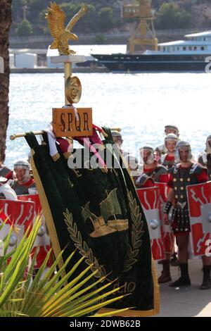 Un festival annuel à Carthagène, en Espagne, est le cartaginois et les Romains. Un aquila, ou aigle, était un symbole de la Rome antique, surtout pour ses légions. Banque D'Images