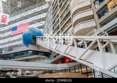 Atlanta, Géorgie, États-Unis - 17 janvier 2020 : vue intérieure du bâtiment du CNN Center à Atlanta, Géorgie, États-Unis Banque D'Images