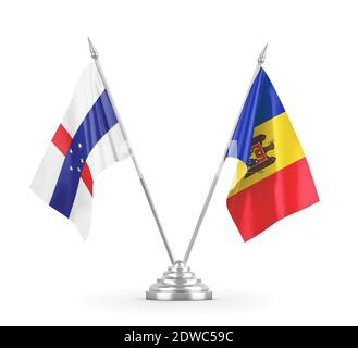 Drapeaux de table de Moldavie et des Antilles néerlandaises isolés sur la 3D blanche rendu Banque D'Images