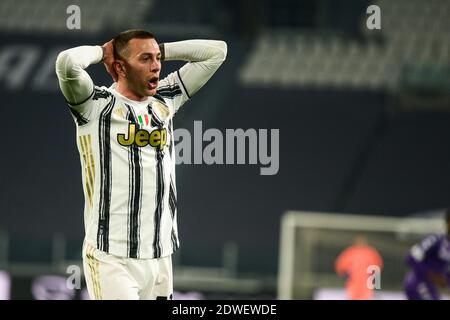 Turin, Italie. 22 décembre 2020. Federico Bernardeschi de Juventus FC déception lors de la série UN match entre Juventus et ACF Fiorentina au stade Allianz le 22 décembre 2020 à Turin, Italie. Les stades sportifs autour de l'Italie restent soumis à des restrictions strictes en raison de la pandémie du coronavirus, car les lois de distanciation sociale du gouvernement interdisent aux fans à l'intérieur des lieux, ce qui entraîne des jeux à huis clos (photo d'Alberto Gandolfo/Pacific Press) Credit: Pacific Press Media production Corp./Alay Live News Banque D'Images