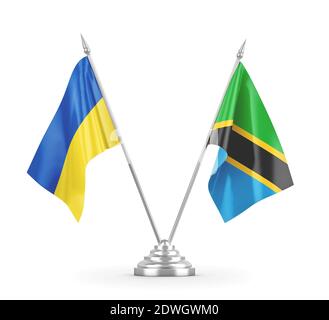 Drapeaux de table de Tanzanie et d'Ukraine isolés sur le rendu 3D blanc Banque D'Images