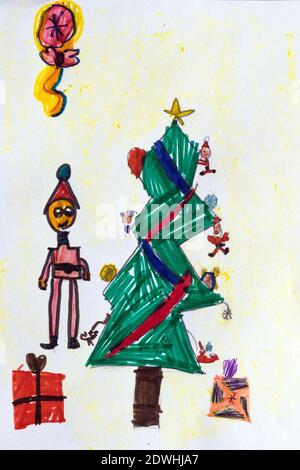 Dessin d'enfant de sept ans, arbre de Noël et cadeaux. Banque D'Images