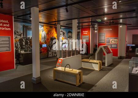 Vue générale d'un espace d'exposition à l'intérieur du National Justice Museum, Nottingham, Notts, Royaume-Uni. Banque D'Images