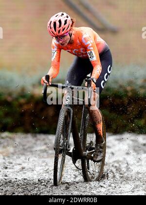 HERENTALS, BELGIQUE - DÉCEMBRE 23: Marianne vos pendant la Women Elite Cyclocross Herentals Crosst le 23 décembre 2020 à Herentals, Belgique (photo par Banque D'Images