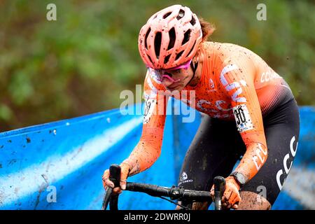 HERENTALS, BELGIQUE - DÉCEMBRE 23: Marianne vos pendant la Women Elite Cyclocross Herentals Crosst le 23 décembre 2020 à Herentals, Belgique (photo par Banque D'Images