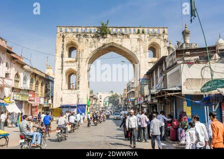 Char Kaman (qui signifie quatre portes) sont quatre structures historiques à Hyderabad, en Inde. Il est situé près de Charminar Banque D'Images