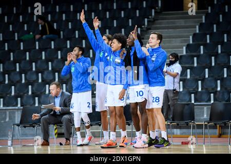 Karlsruhe, Allemagne. 23 décembre 2020. Jubilation du banc Lions. GES/Basketball/ProA: PSK Lions - Tigers Tuebingen, 23.12.2020 - | usage dans le monde crédit: dpa/Alay Live News Banque D'Images