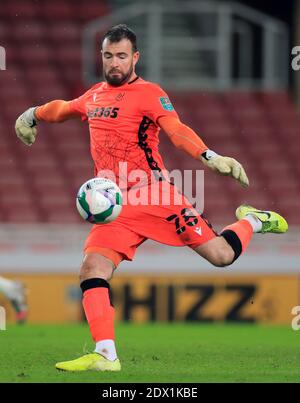 Andy Lonergan, gardien de but de la ville de Stoke lors du quart de finale de la Carabao Cup au stade bet365, Stoke on Trent. Banque D'Images