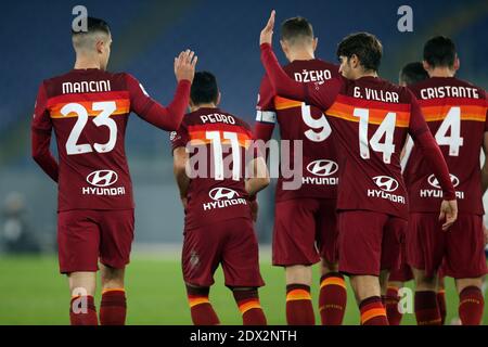 Rome, Italie. 23 décembre 2020. ROME, Italie - 23.12.2020: JORDAN VERETOUT (ROMA), CÉLÉBREZ LE BUT dans la série italienne UN match de football de ligue 2020 entre COMME ROMA vs CAGLIARI, au stade olympique à Rome crédit: Agence de photo indépendante/Alay Live News Banque D'Images
