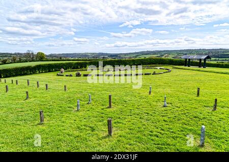 Comté de Meath, Irlande de l'est, Royaume-Uni. 5 mai 2016. Le site classé au patrimoine mondial de l'UNESCO de Newgrange est un tombeau de passage vieux de 5,200 ans construit par les agriculteurs de l'âge de pierre, Th Banque D'Images